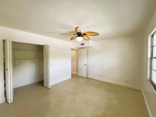 3001 Portofino Isle E2, Coconut Creek, FL 33066