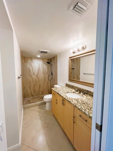 3001 Portofino Isle E2, Coconut Creek, FL 33066