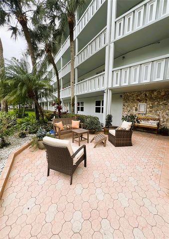 3001 Portofino Isle E2, Coconut Creek, FL 33066