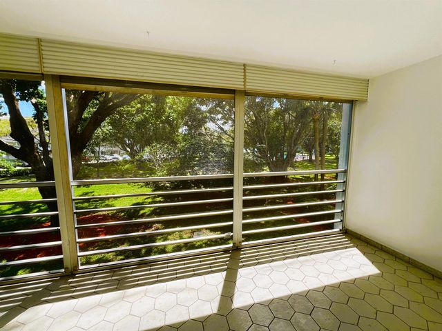 3001 Portofino Isle E2, Coconut Creek, FL 33066