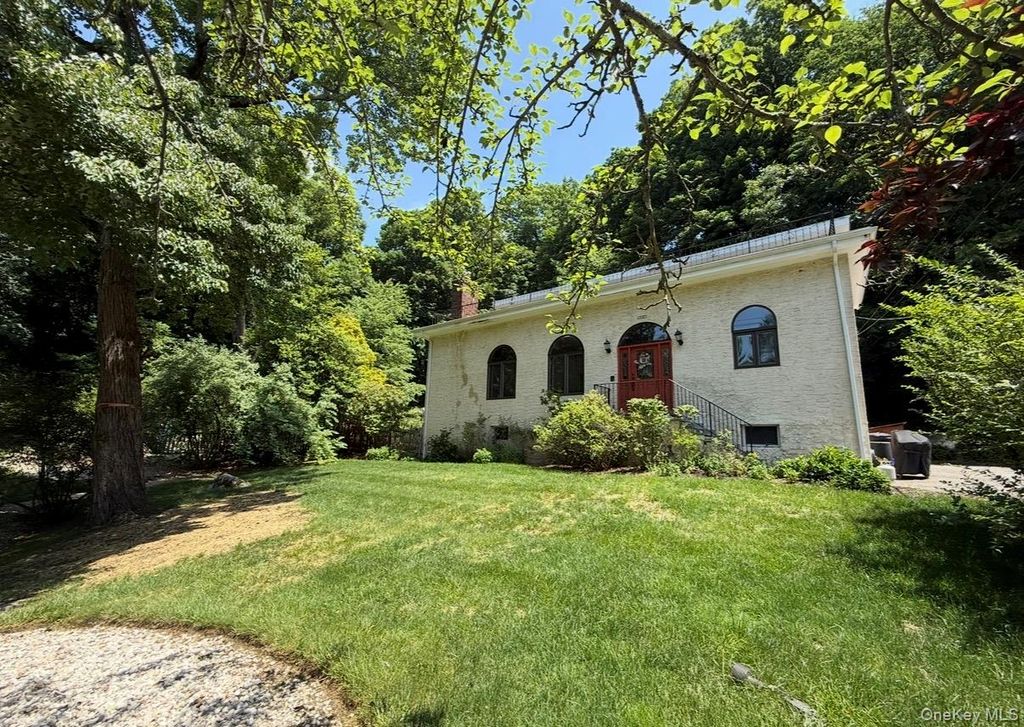 107 Stephenson Terrace, Briarcliff Manor, NY 10510 — photo 2