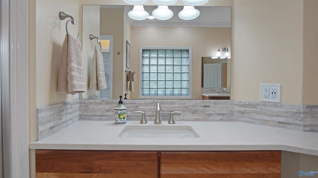 901 Jessie Drive SW, Decatur, AL 35603