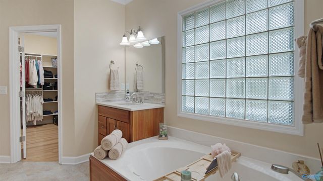 901 Jessie Drive SW, Decatur, AL 35603