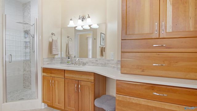 901 Jessie Drive SW, Decatur, AL 35603