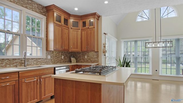 901 Jessie Drive SW, Decatur, AL 35603