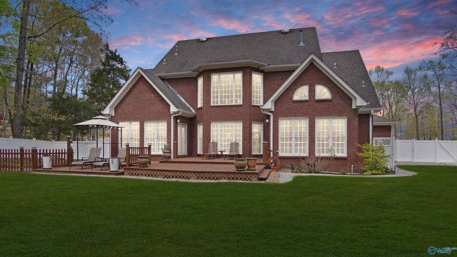 901 Jessie Drive SW, Decatur, AL 35603