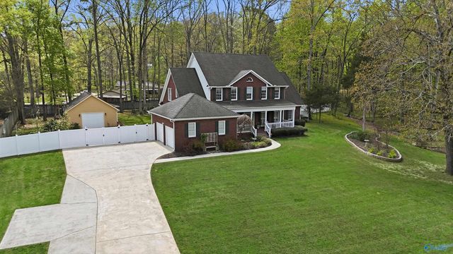 901 Jessie Drive SW, Decatur, AL 35603