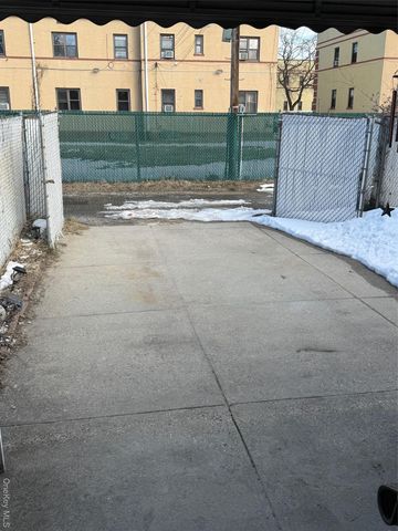 10217 183rd Place, Hollis, NY 11423