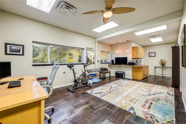20505 Genessee CV, Lago Vista, TX 78645