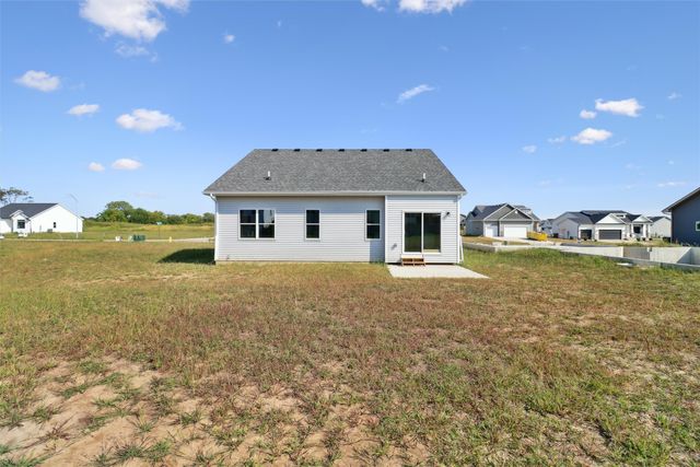 570 SE Hollow Court, West Des Moines, IA 50265