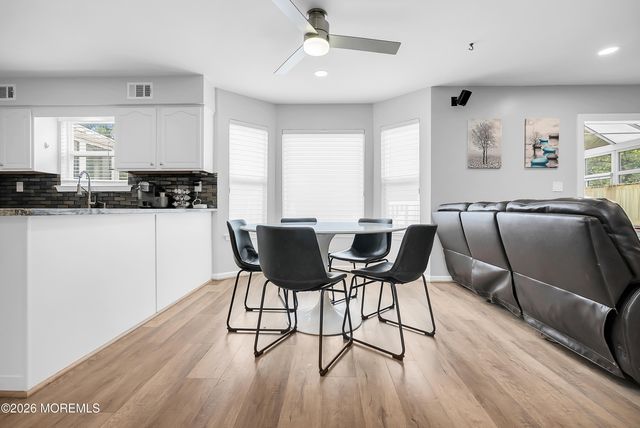 5 Hart Terrace, Tinton Falls, NJ 07753