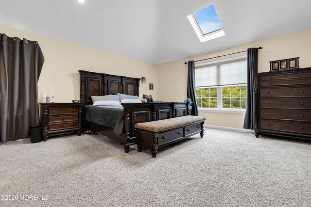 5 Hart Terrace, Tinton Falls, NJ 07753