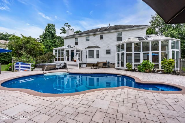5 Hart Terrace, Tinton Falls, NJ 07753