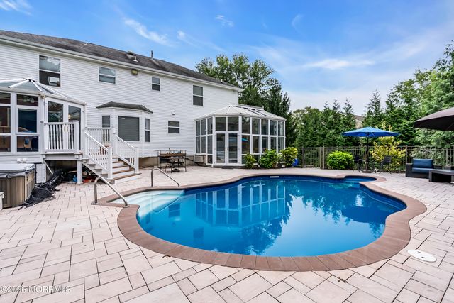 5 Hart Terrace, Tinton Falls, NJ 07753
