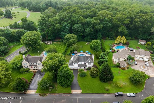 5 Hart Terrace, Tinton Falls, NJ 07753