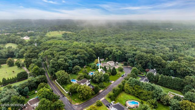 5 Hart Terrace, Tinton Falls, NJ 07753