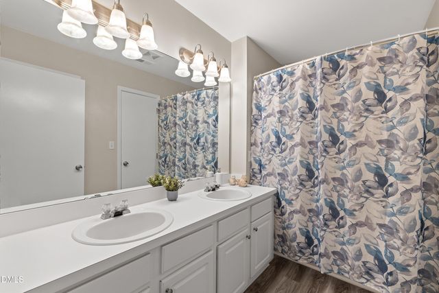 205 N Weststone Boulevard, Fuquay Varina, NC 27526