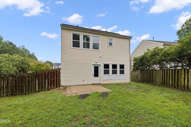 205 N Weststone Boulevard, Fuquay Varina, NC 27526