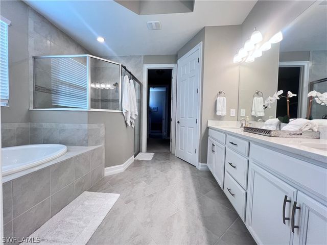 14715 Kelson CIR, Naples, FL 34114