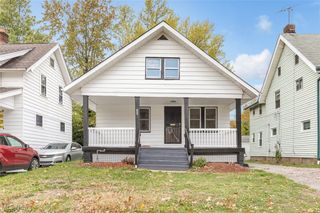 1554 E 221st Street, Euclid, OH 44117