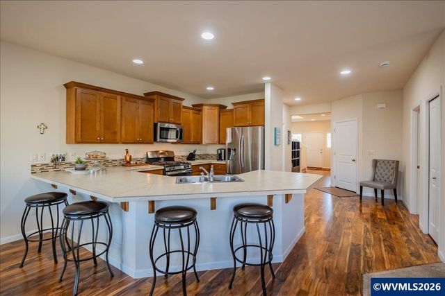 2943 NW Corktree Ln, Albany, OR 97321