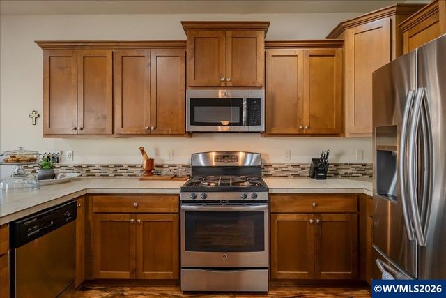 2943 NW Corktree Ln, Albany, OR 97321