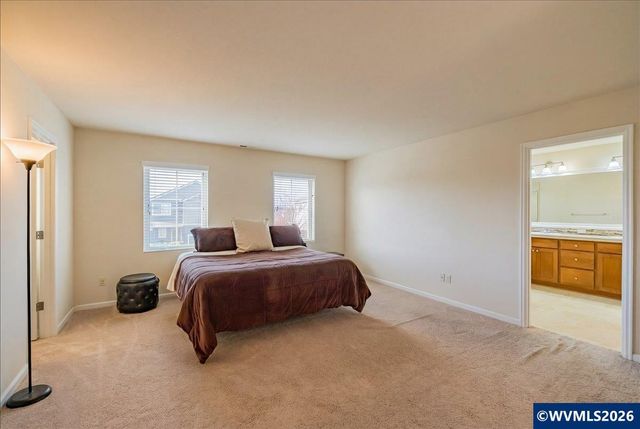 2943 NW Corktree Ln, Albany, OR 97321