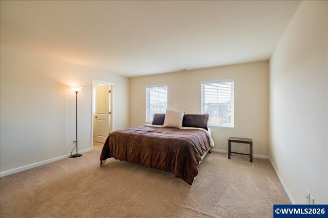 2943 NW Corktree Ln, Albany, OR 97321