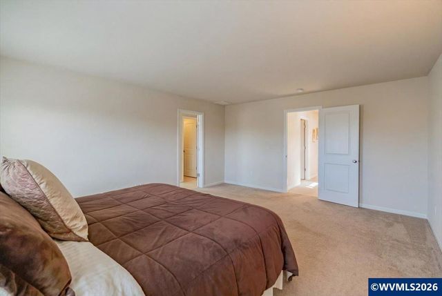 2943 NW Corktree Ln, Albany, OR 97321