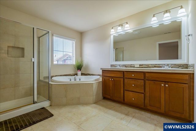 2943 NW Corktree Ln, Albany, OR 97321