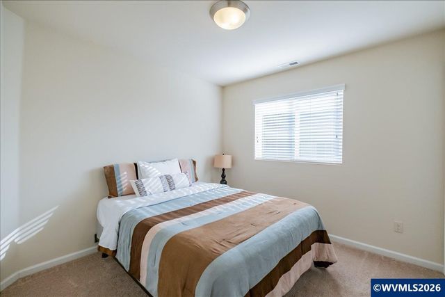 2943 NW Corktree Ln, Albany, OR 97321