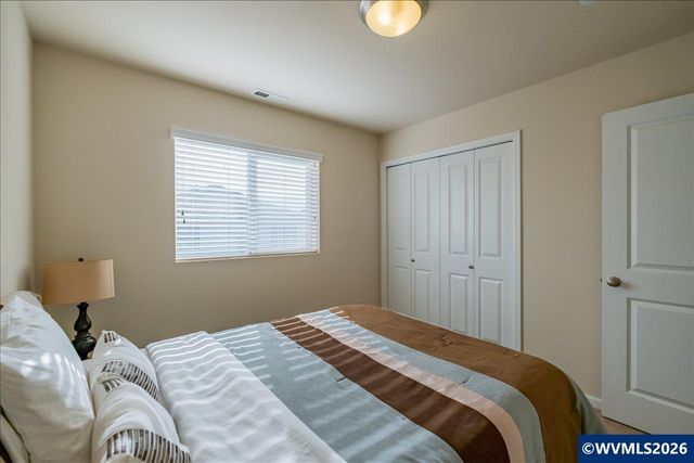 2943 NW Corktree Ln, Albany, OR 97321