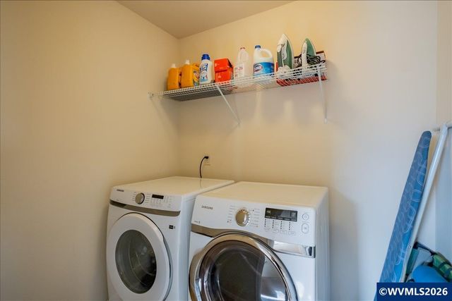 2943 NW Corktree Ln, Albany, OR 97321