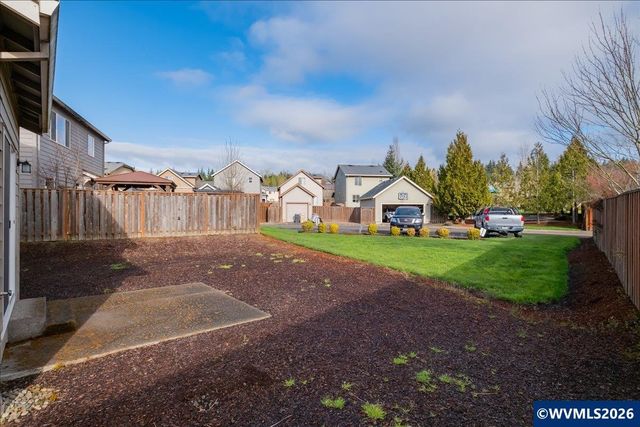 2943 NW Corktree Ln, Albany, OR 97321