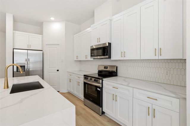 12531 Lake Conroe Hills Drive, Willis, TX 77318