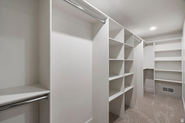 877 S 200 E, Farmington, UT 84025