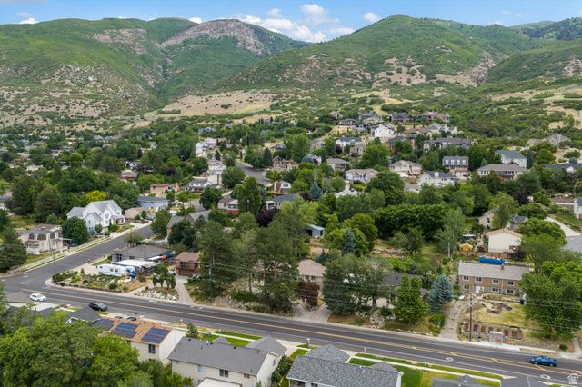 877 S 200 E, Farmington, UT 84025