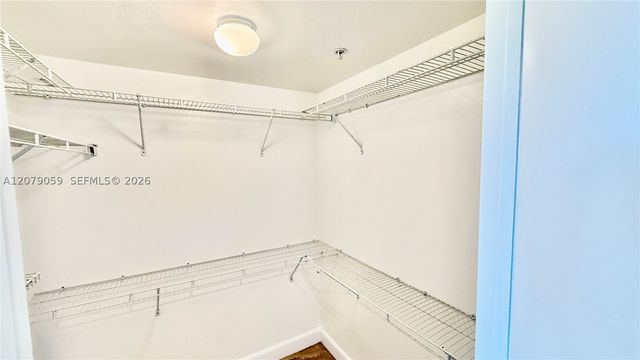 14951 NE Royal Oaks Ln 1403, North Miami, FL 33181
