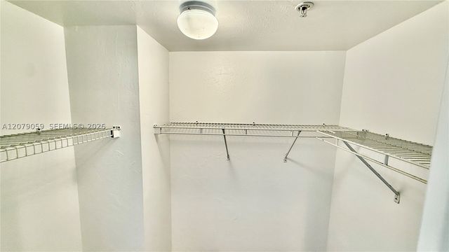 14951 NE Royal Oaks Ln 1403, North Miami, FL 33181