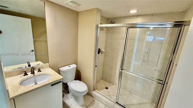 14951 NE Royal Oaks Ln 1403, North Miami, FL 33181