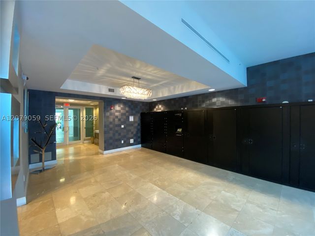 14951 NE Royal Oaks Ln 1403, North Miami, FL 33181
