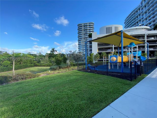 14951 NE Royal Oaks Ln 1403, North Miami, FL 33181