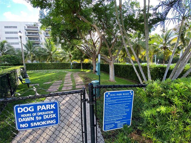 14951 NE Royal Oaks Ln 1403, North Miami, FL 33181