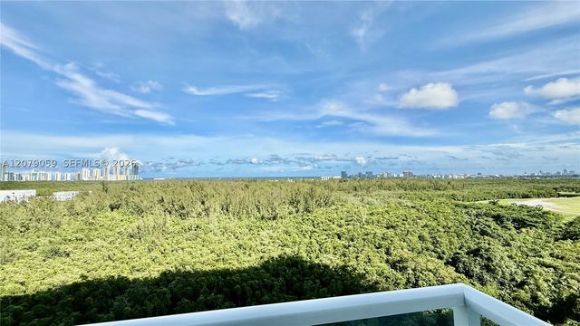 14951 NE Royal Oaks Ln 1403, North Miami, FL 33181