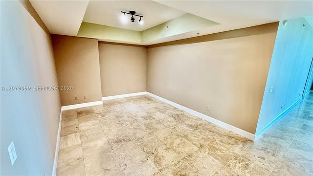 14951 NE Royal Oaks Ln 1403, North Miami, FL 33181