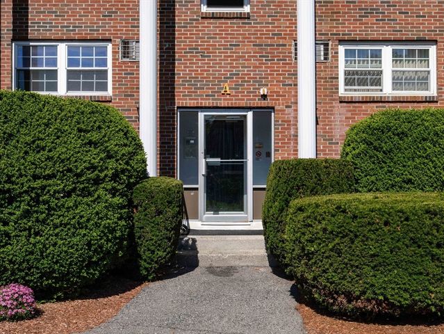 39 Pleasant A6, Northborough, MA 01532