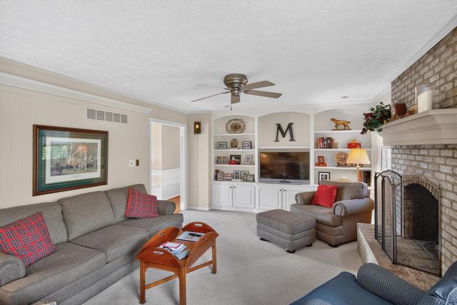 3367 Clays Mill Road, Lexington, KY 40503