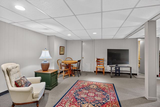 3367 Clays Mill Road, Lexington, KY 40503