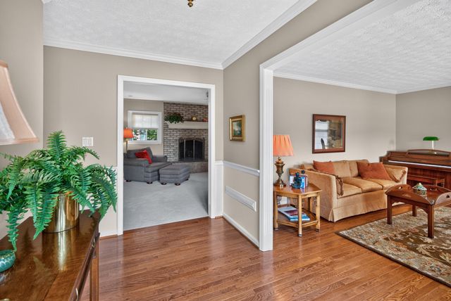 3367 Clays Mill Road, Lexington, KY 40503