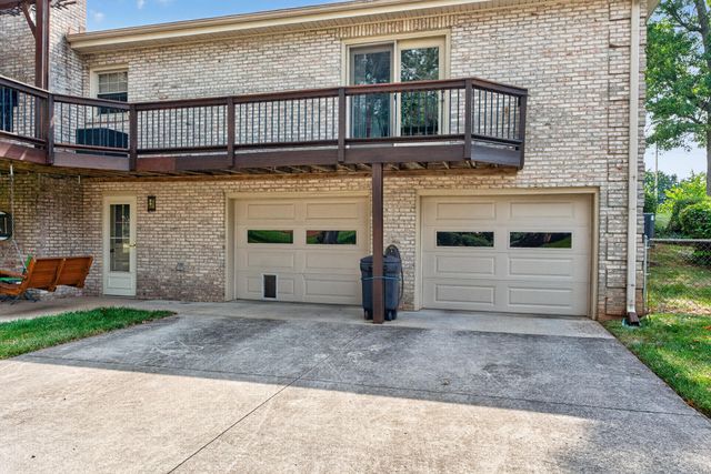 3367 Clays Mill Road, Lexington, KY 40503